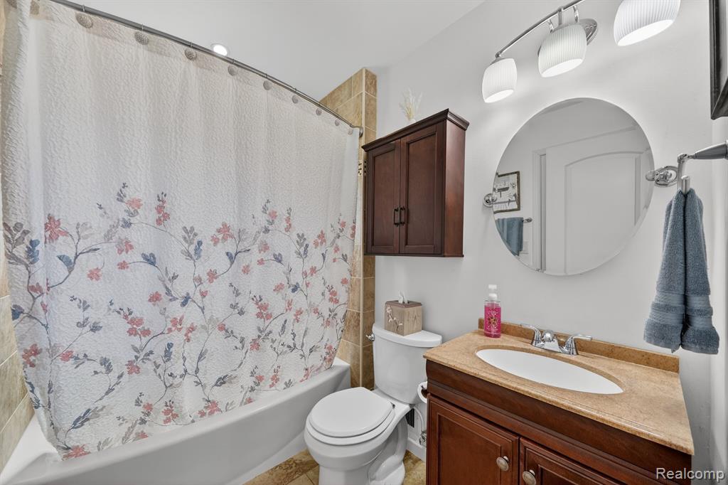 15675 Mulberry Street, Southgate, MI 48195 — Photo 23