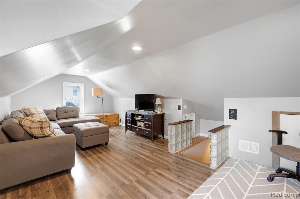 7677 Washburn, Washington, MI — Photo 22