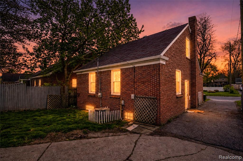 162 N Genesee Avenue, Pontiac, MI 48341 — Photo 4