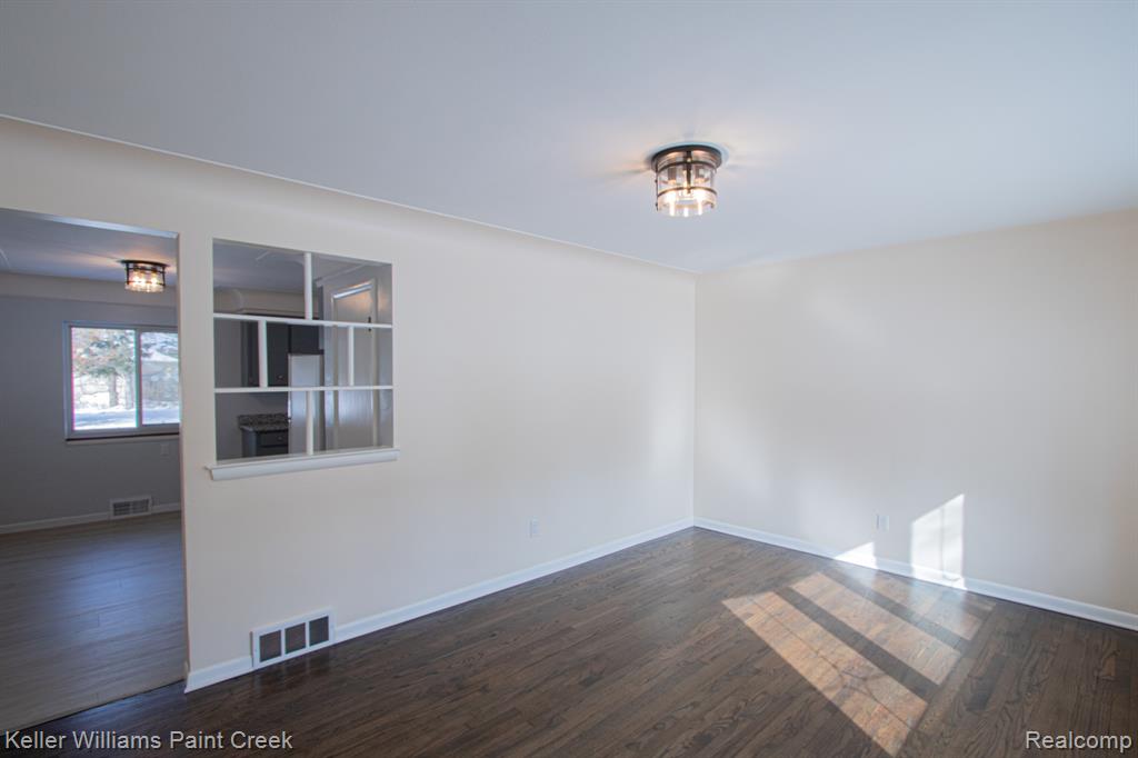 5617 Westfalen Drive, Shelby Twp, MI 48317 — Photo 5