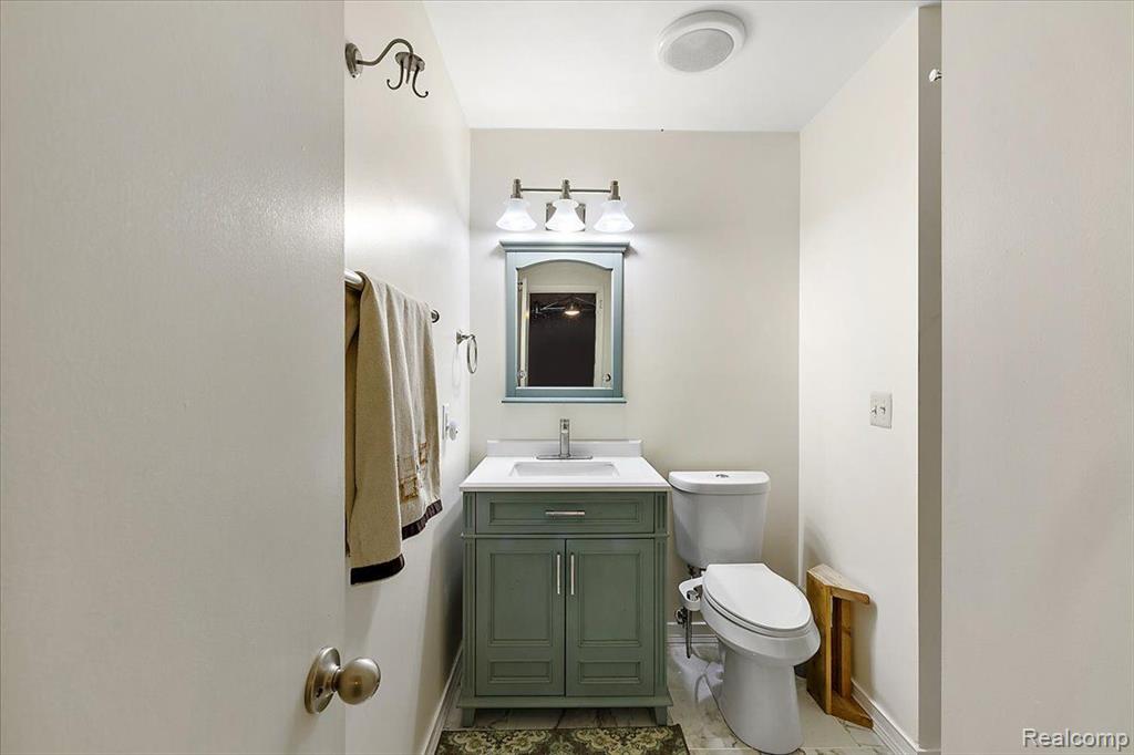 7139 Redmond Street, Waterford, MI 48327 — Photo 30