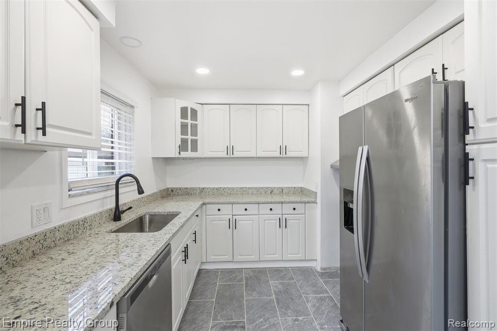 33060 Cherry Hill Road, Garden City, MI — Photo 8