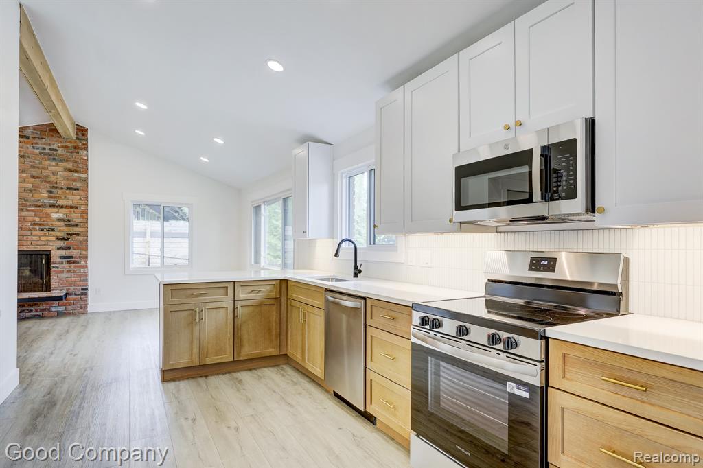 24250 Majestic Street, Oak Park, MI 48237 — Photo 11