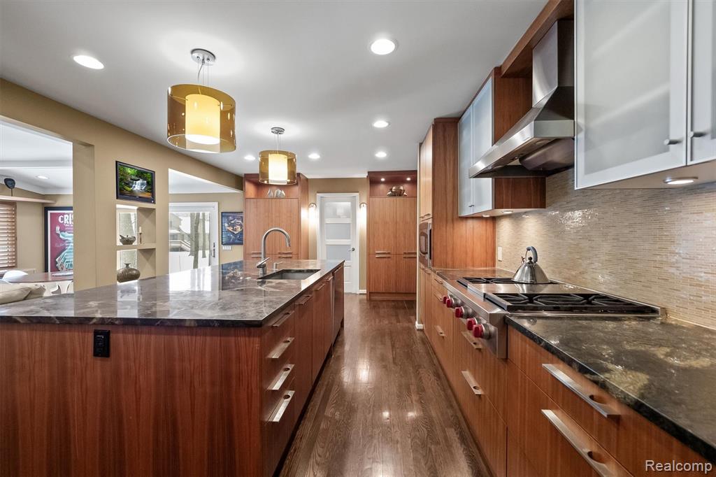 6018 Glen Eagles Drive, West Bloomfield, MI 48323 — Photo 12