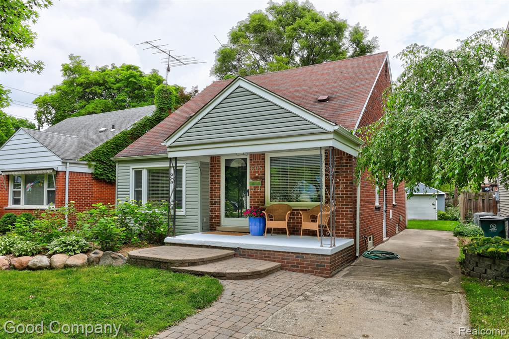 605 HELENE Avenue, Royal Oak, MI 48067 — Photo 38