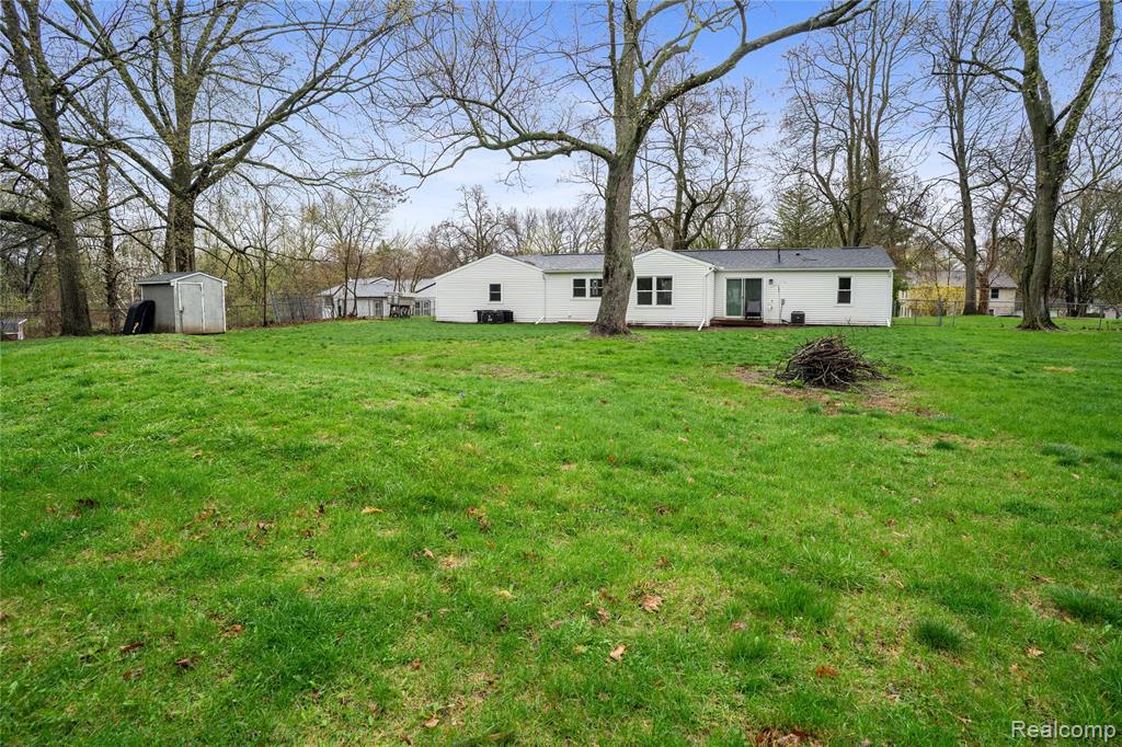 620 S Briarvale Drive, Auburn Hills, MI 48326 — Photo 26