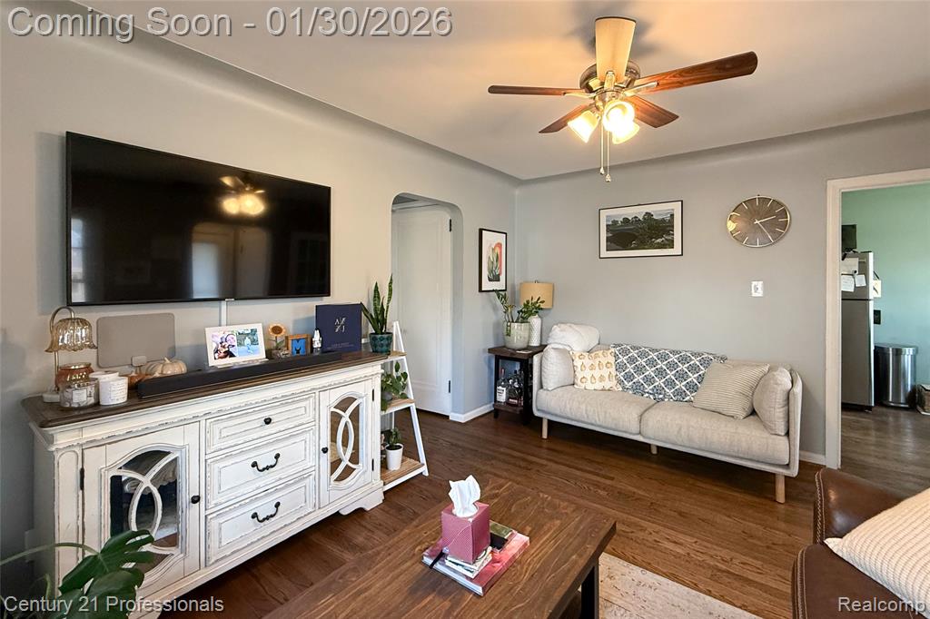 900 N Rembrandt Avenue, Royal Oak, MI 48067 — Photo 13