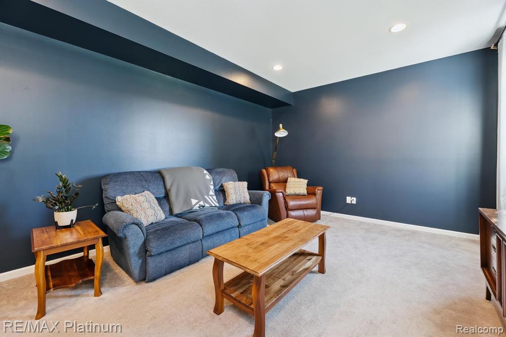 8682 Magnolia Way, Dexter, MI 48130 — Photo 10