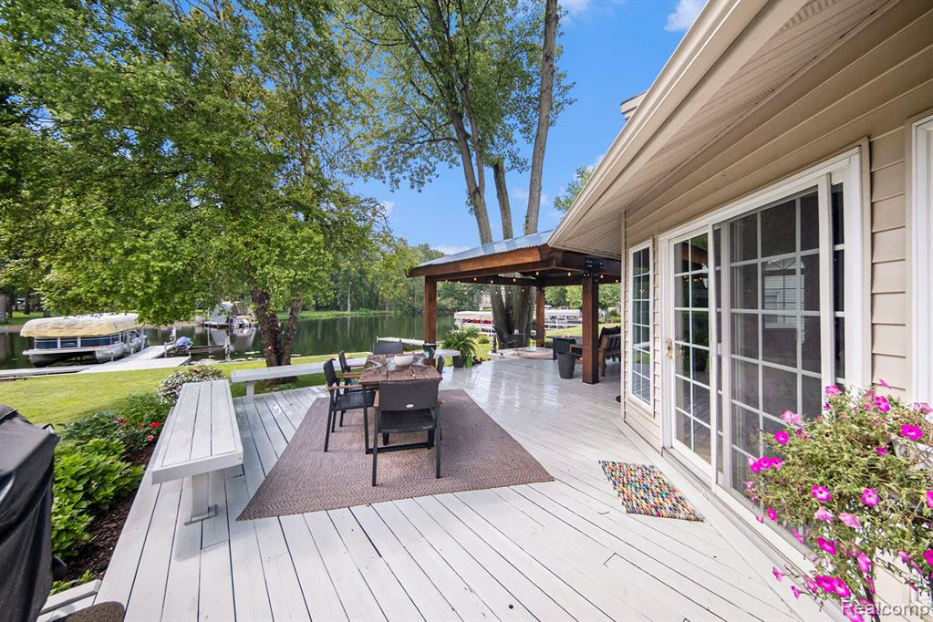 4106 Shoreview Lane, Whitmore Lake, MI 48189 — Photo 25