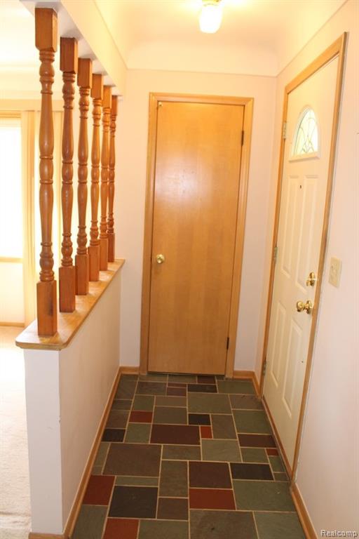 9045 Carter Avenue, Allen Park, MI 48101 — Photo 10