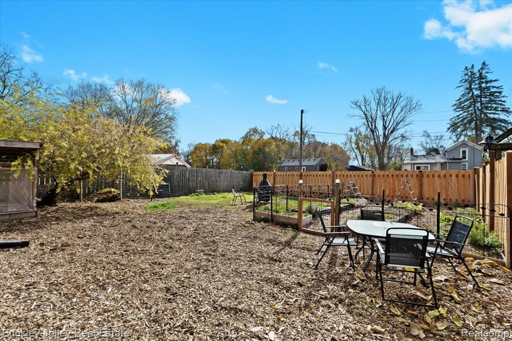 612 Putnam Street, Pinckney, MI 48169 — Photo 20