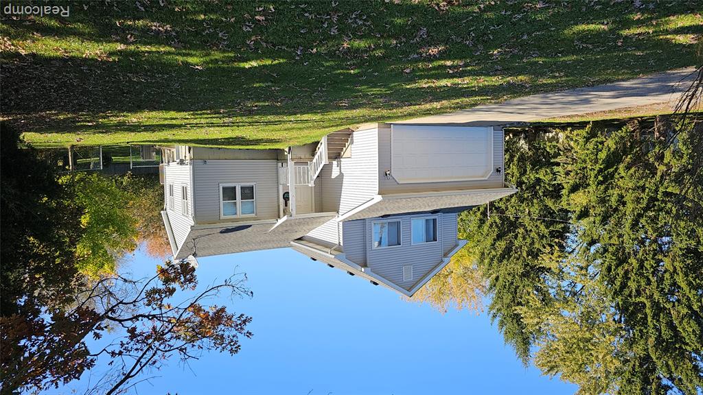 725 Hazelnut Street, Fowlerville, MI 48836