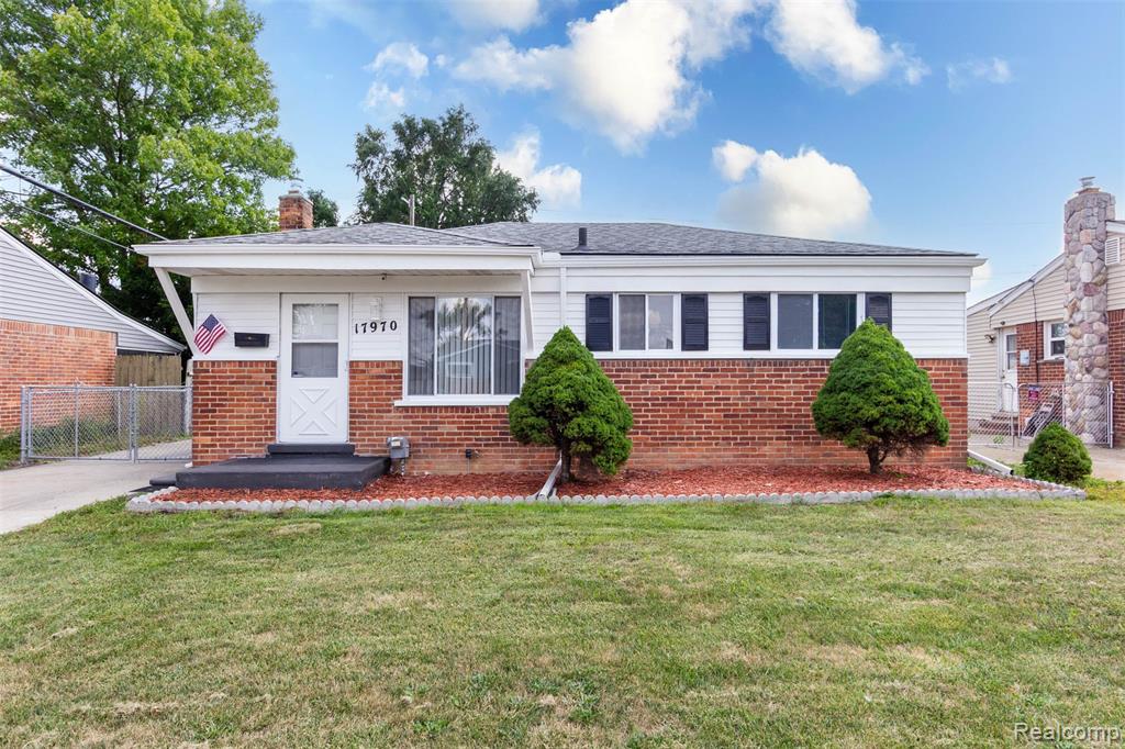 17970 S Wind Drive, Fraser, MI 48026