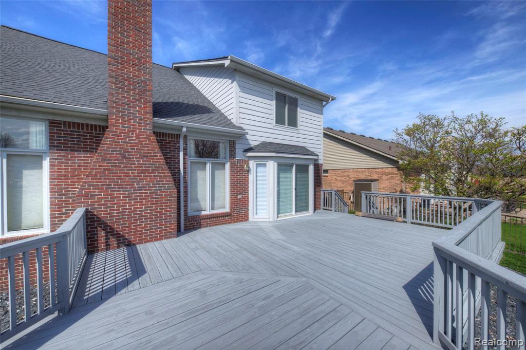 15756 Lamont Drive, Macomb, MI 48042 — Photo 48