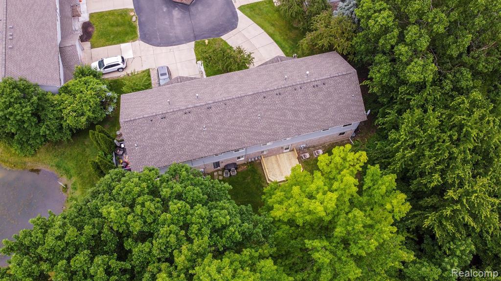 23278 Stromp Court, Trenton, MI 48183 — Photo 32