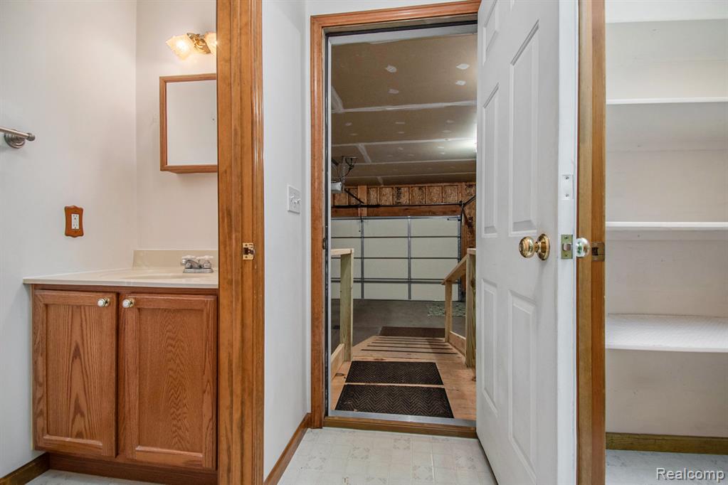 7413 W Nestel Road, Houghton Lake, MI 48629 — Photo 9