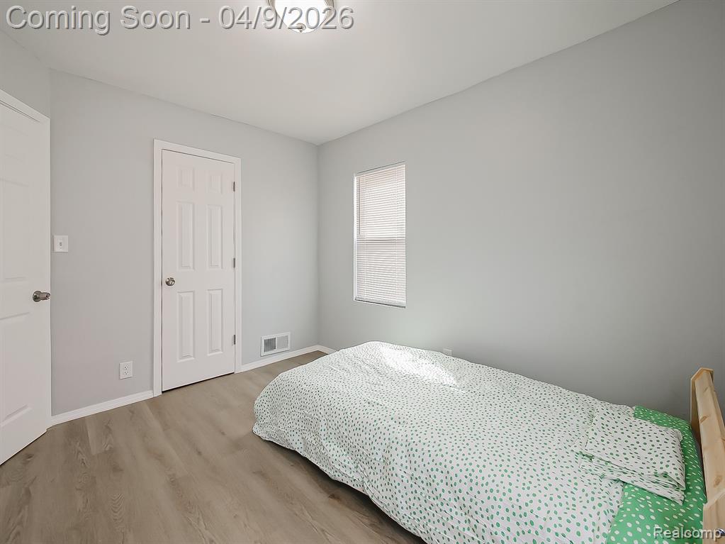 9163 Winthrop Street, Detroit, MI 48228 — Photo 12