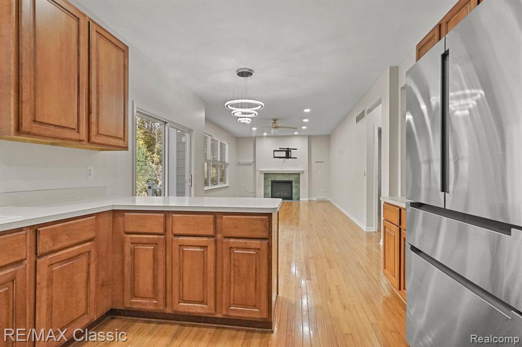 43008 EMERSON Way, Novi, MI — Photo 9