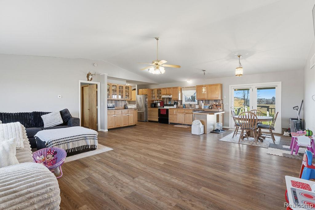 4830 Hurds Corner Road, Mayville Vlg, MI 48744 — Photo 15