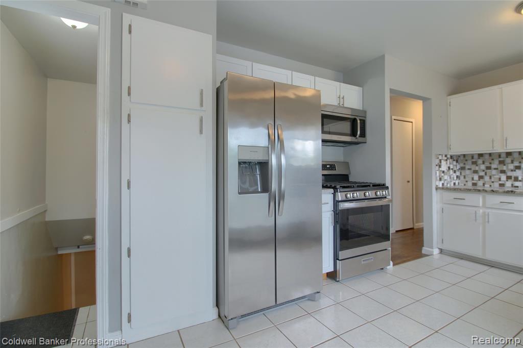 30081 Balmoral Street, Garden City, MI — Photo 11