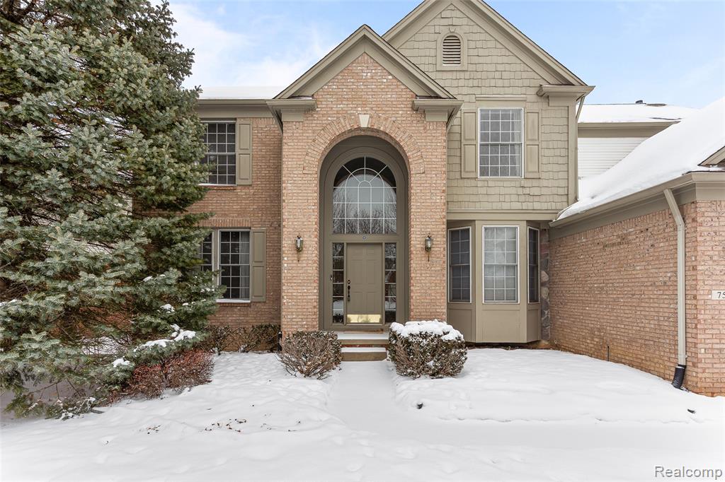 7567 WINDGATE Circle, West Bloomfield, MI 48323 — Photo 42