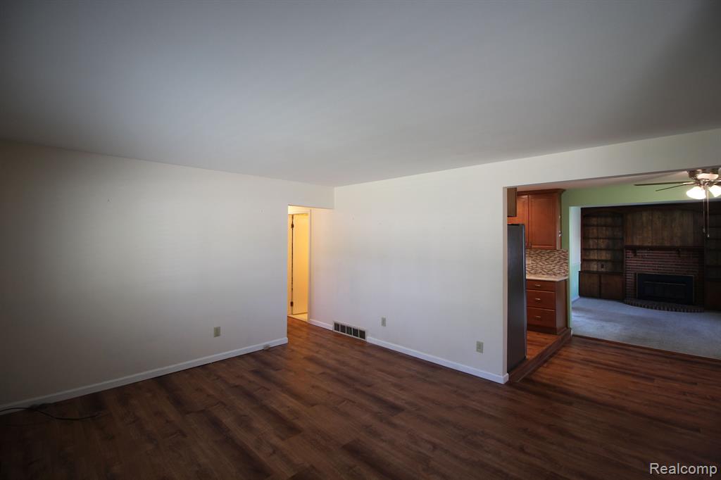 40803 FIRWOOD Street, Plymouth, MI 48170 — Photo 16
