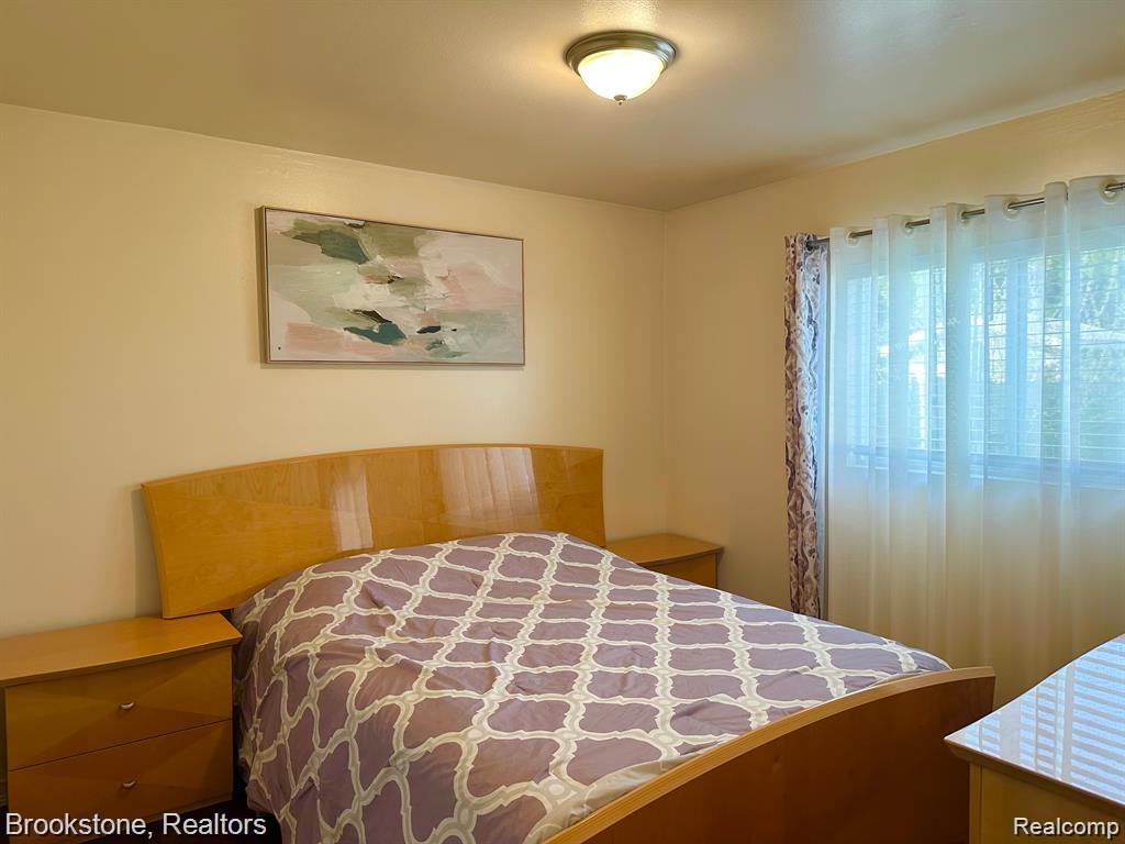 41371 HAMILTON Drive, Sterling Heights, MI 48313 — Photo 21