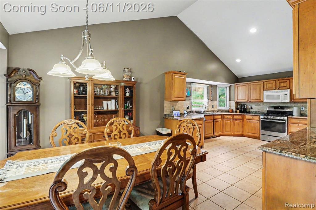 57572 Suffield Drive, Washington, MI — Photo 11