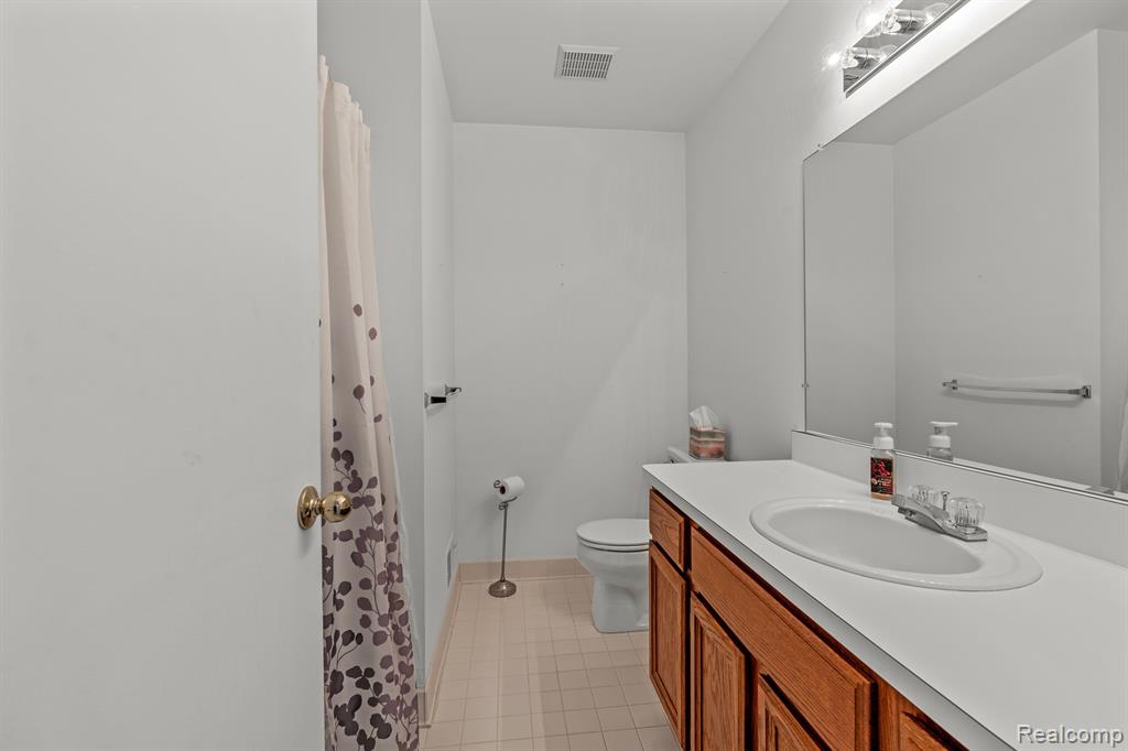 250 Winding Brook, Commerce Twp, MI 48390 — Photo 15