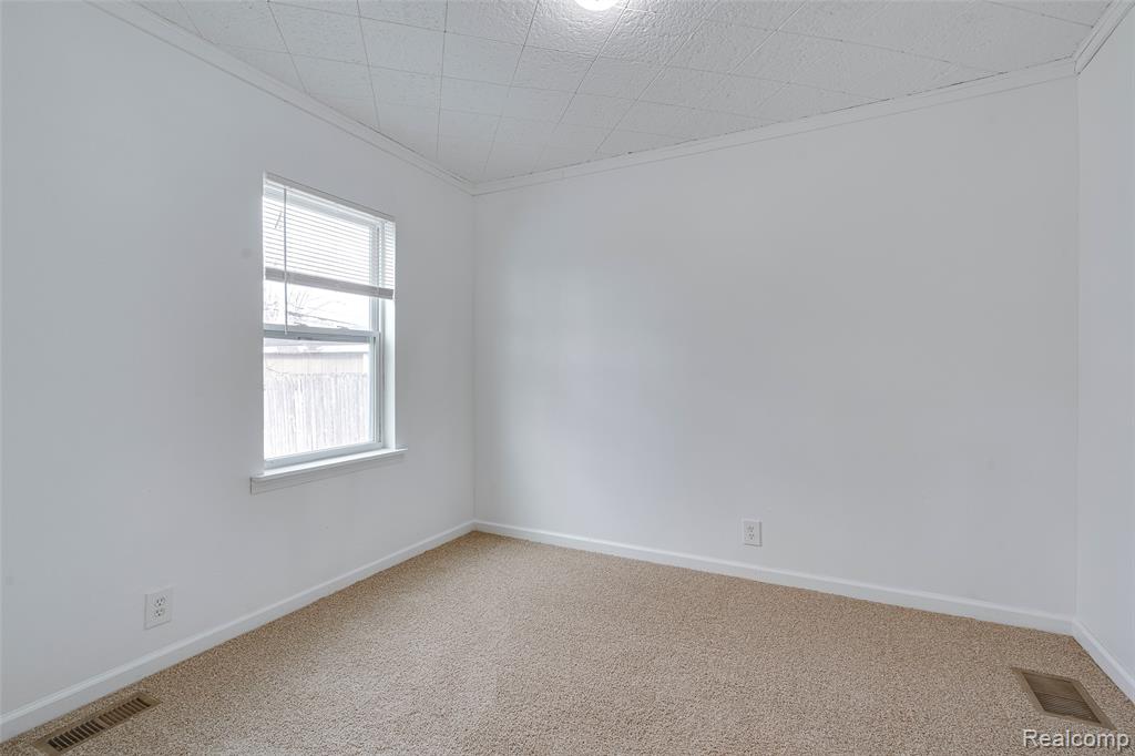 5645 N LINVILLE Street, Westland, MI — Photo 23