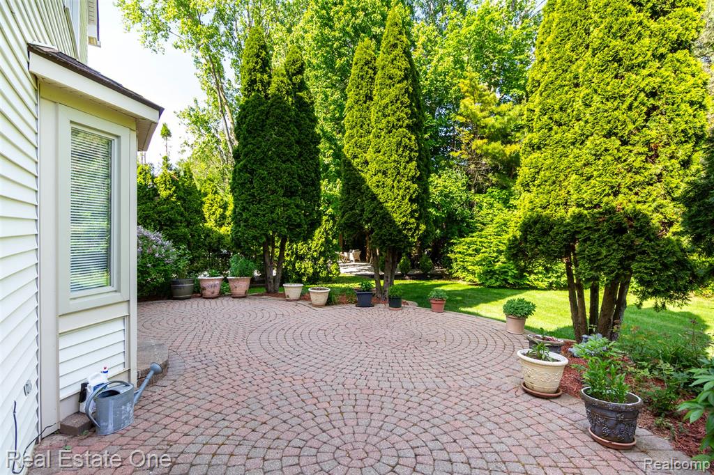 7062 Foxridge Drive, Canton, MI 48187 — Photo 49