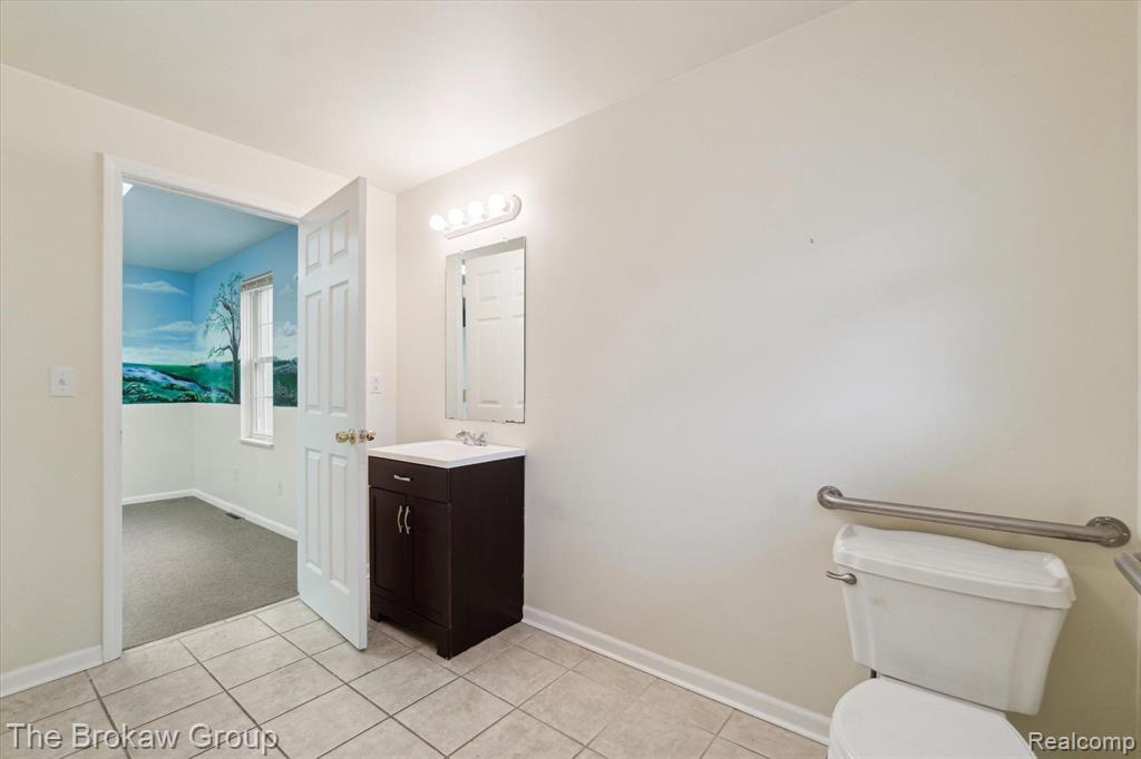 4212 LENNON Road, Flint, MI 48507 — Photo 42