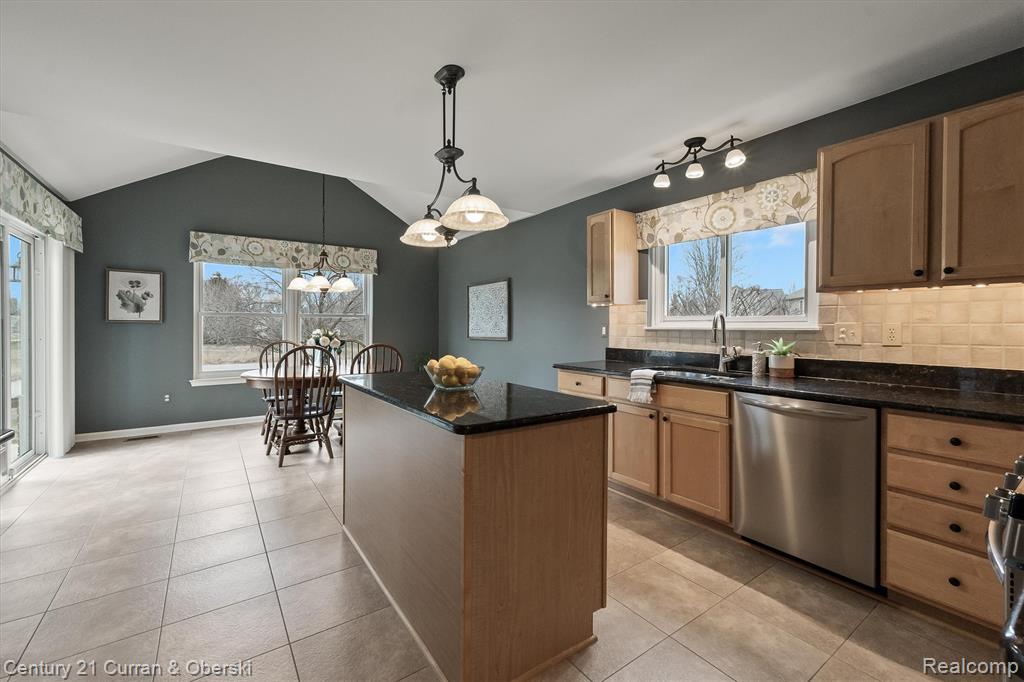 781 Pheasant Run West Drive, Wixom, MI 48393 — Photo 15