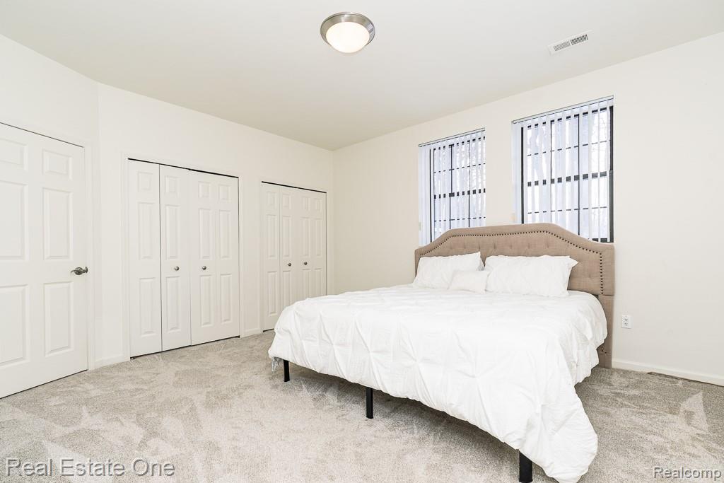 7086 Danbrooke Court, West Bloomfield, MI — Photo 38