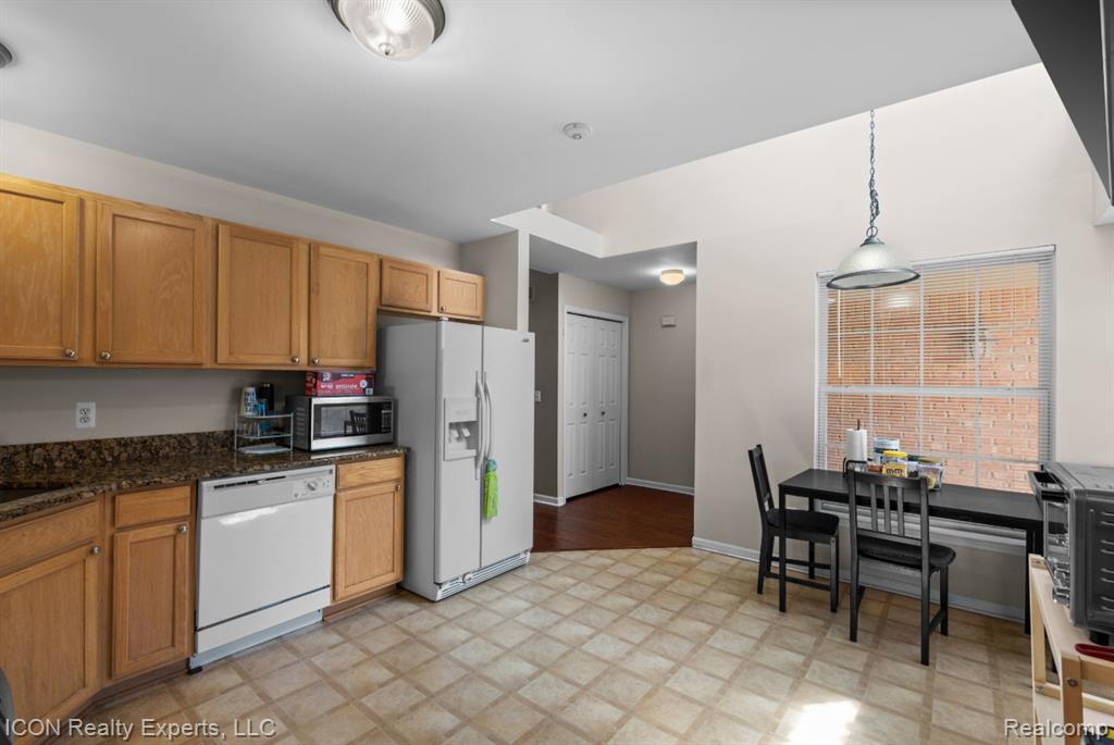 531 Cherry Grove Road, Canton, MI 48188 — Photo 15