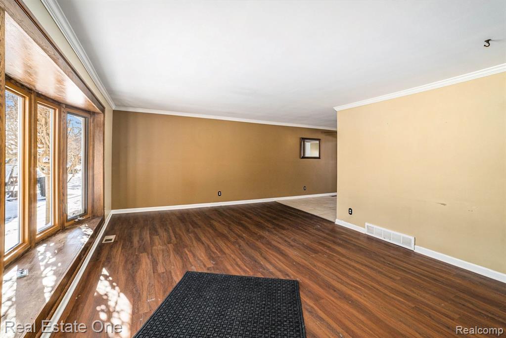 11422 Skyline Drive, Fenton, MI 48430 — Photo 13