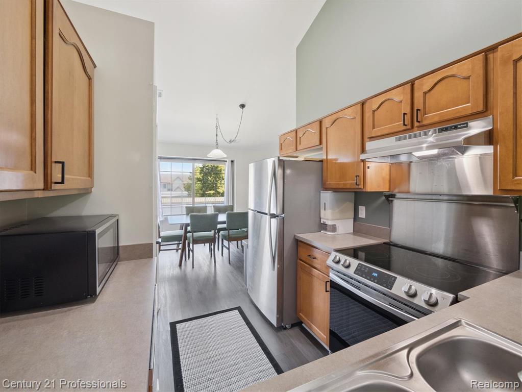 41027 Rose Lane, Clinton Twp, MI 48036 — Photo 16