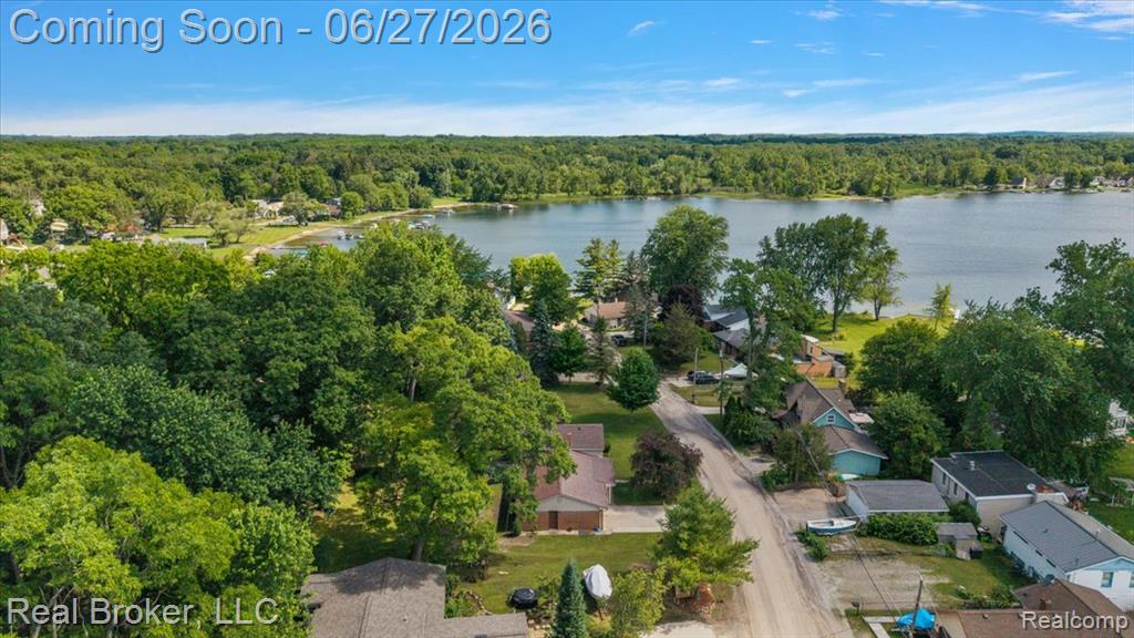 8320 Hillpoint Drive, Brighton, MI 48116 — Photo 42
