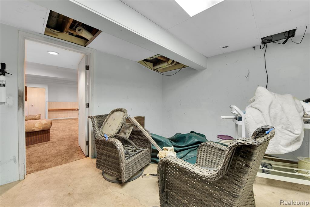 8285 Staghorn Trail, Clarkston, MI 48348 — Photo 47