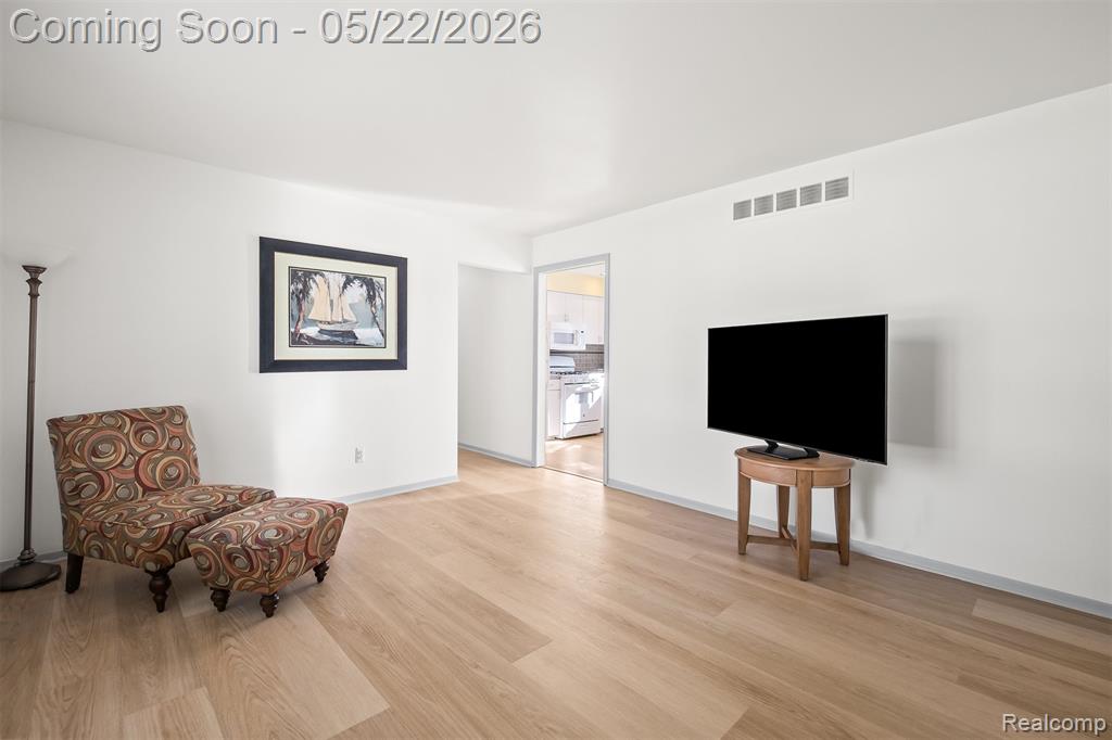 46972 McKenna Drive, Macomb, MI 48044 — Photo 4