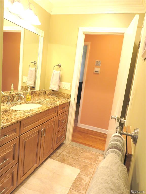 53432 Bruce Hill Drive, Shelby Twp, MI 48316 — Photo 14