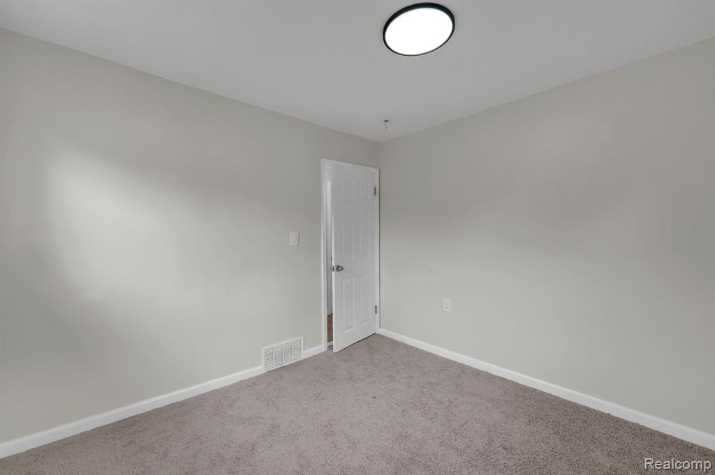 6530 Madison Street, Taylor, MI 48180 — Photo 16