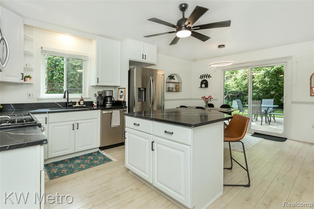 839 Dressler Lane, Rochester Hills, MI 48307 — Photo 11