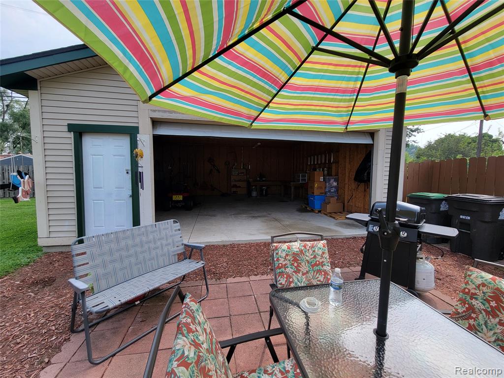 5869 Hipp Street, Taylor, MI 48180 — Photo 9