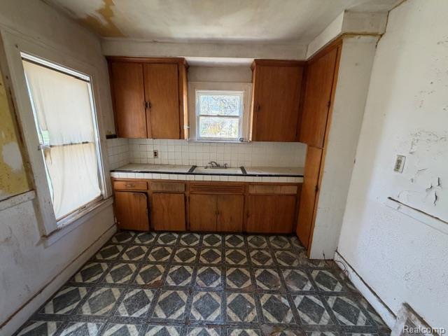 14210 Wilfred Street, Detroit, MI 48213 — Photo 11
