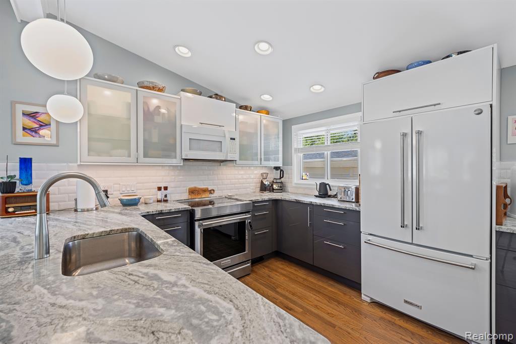 2710 Radcliffe Avenue, Ann Arbor, MI 48104 — Photo 19