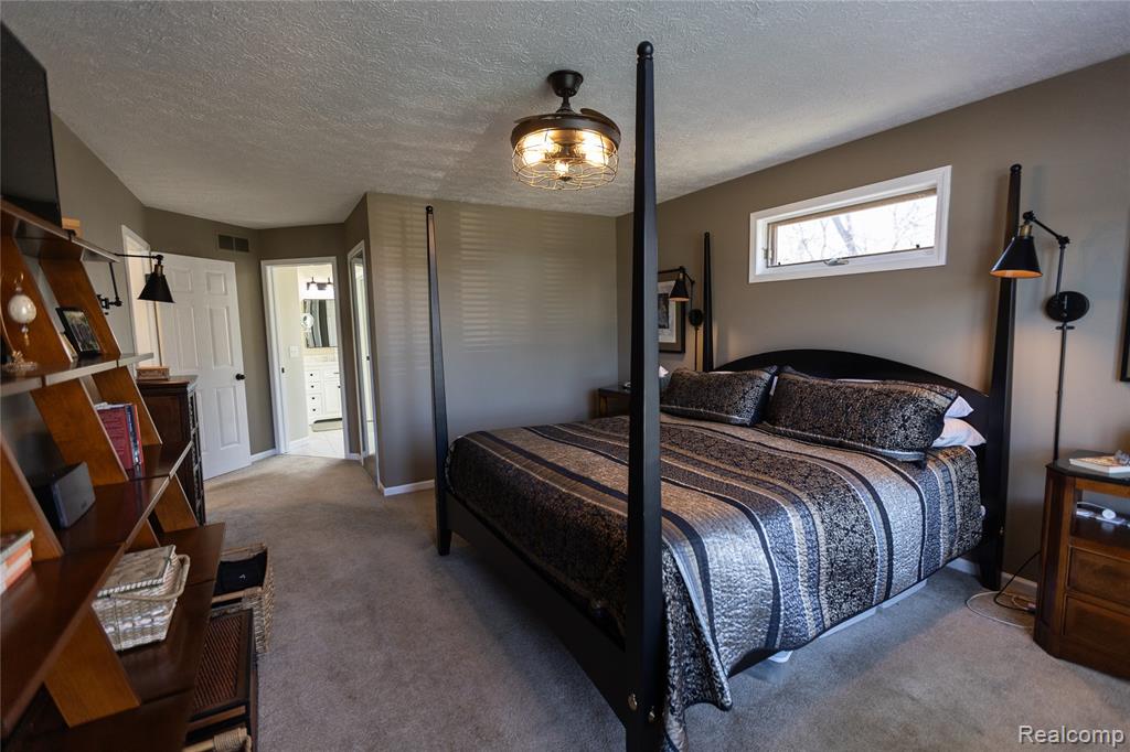 7988 Hillside Lakes Drive, Brighton, MI 48116 — Photo 30