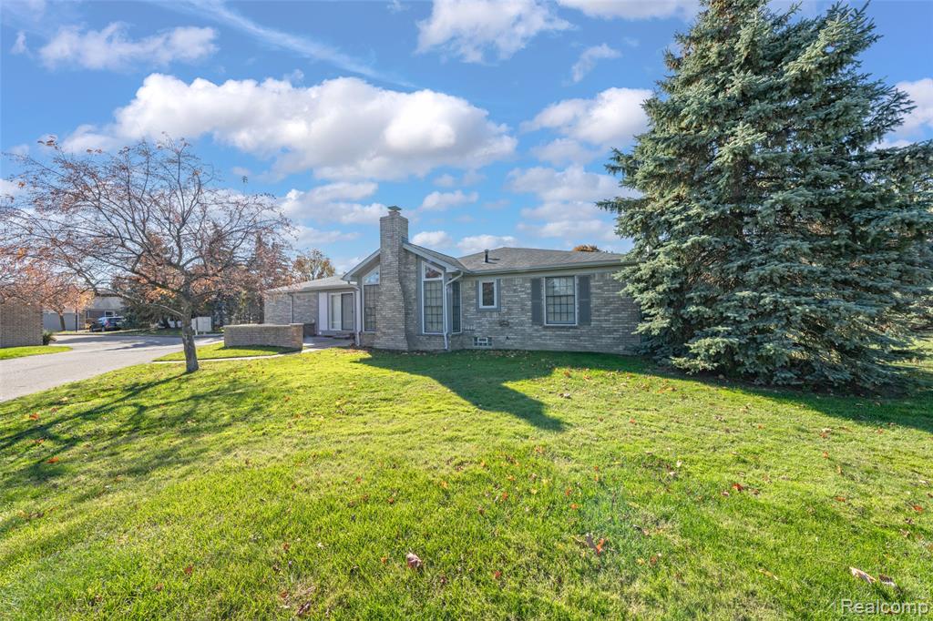 48391 Seawind Court, Shelby Twp, MI 48315 — Photo 18