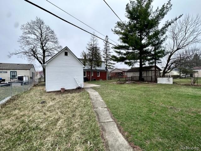 1612 Deering Street, Garden City, MI — Photo 5