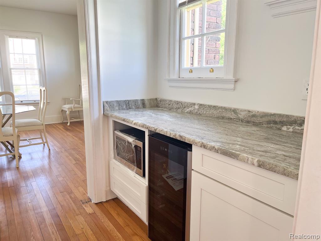 488 PARKVIEW Drive, Detroit, MI 48214 — Photo 20